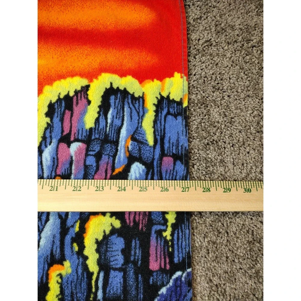Vntg HILASAL LITEHOUSE PRINT Beach Towel Approx. 56
